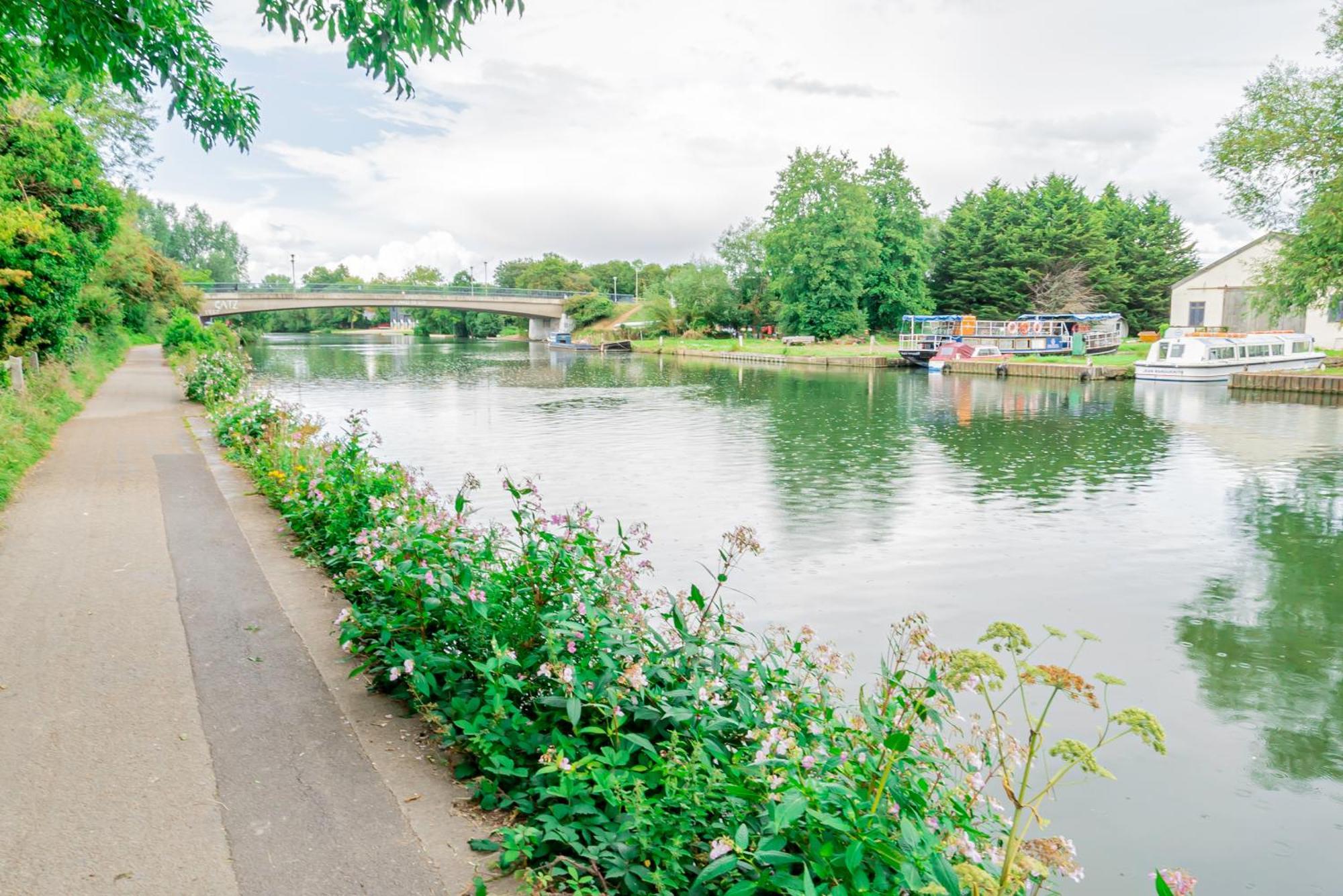 Charming 2-Bedroom Flat With A Garden And Free Parking At Abingdon Oxford Extérieur photo